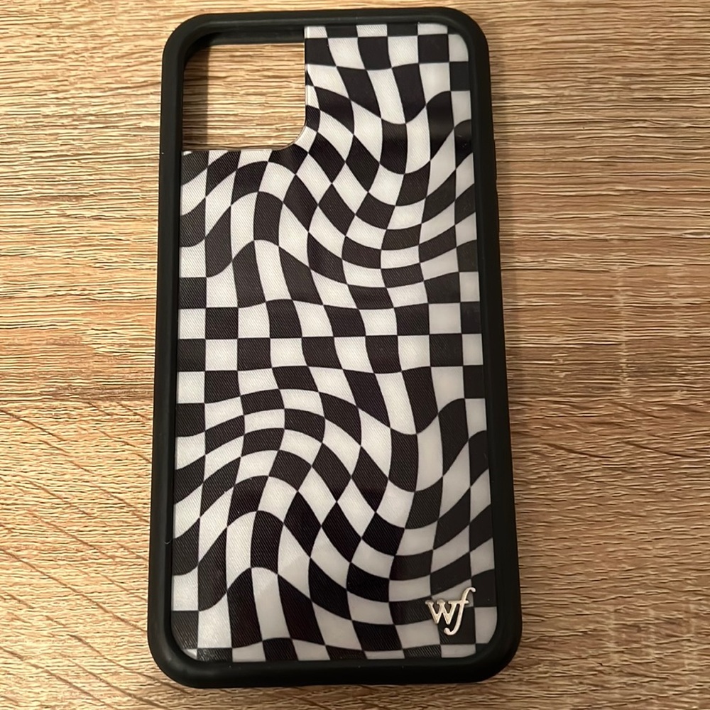 Wildflower Crazy Checkers Iphone 11 pro max case